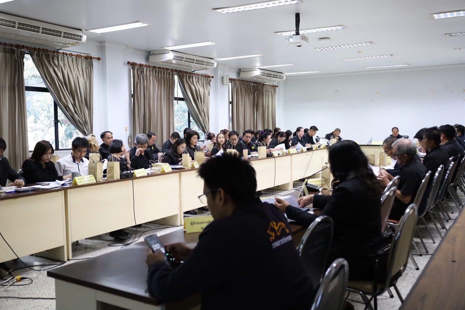 title - เข้าร่วมประชุมคณะกรรมการประสานงานการขับเคลื่อนและขยายผลโครงการอันเนื่องมาจากพระราชดำริ และปรัชญาเศรษฐกิจพอเพียง จังหวัดอ่างทอง ครั้งที่ 1/2569